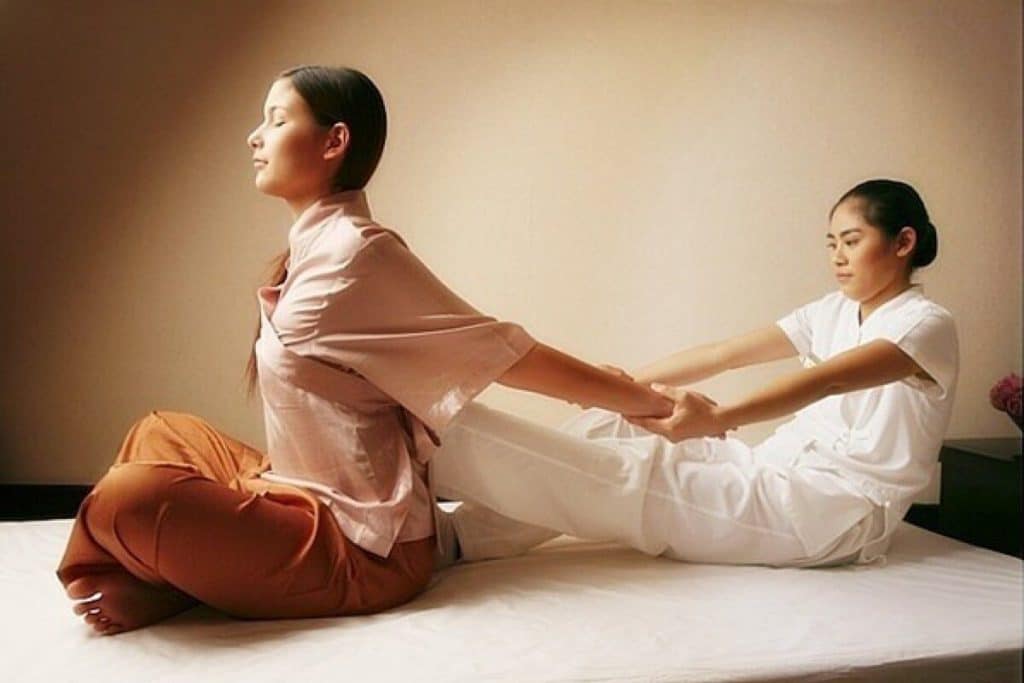 Что такое массаж лингама и как его делать